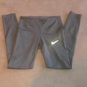 NIKE WORKOUT LEGGINGS